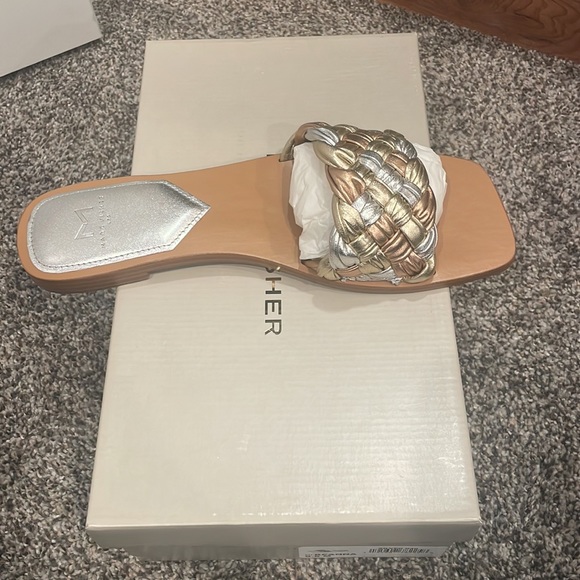 Brand new metallic slides, silver gold, and rose gold - Picture 2 of 2